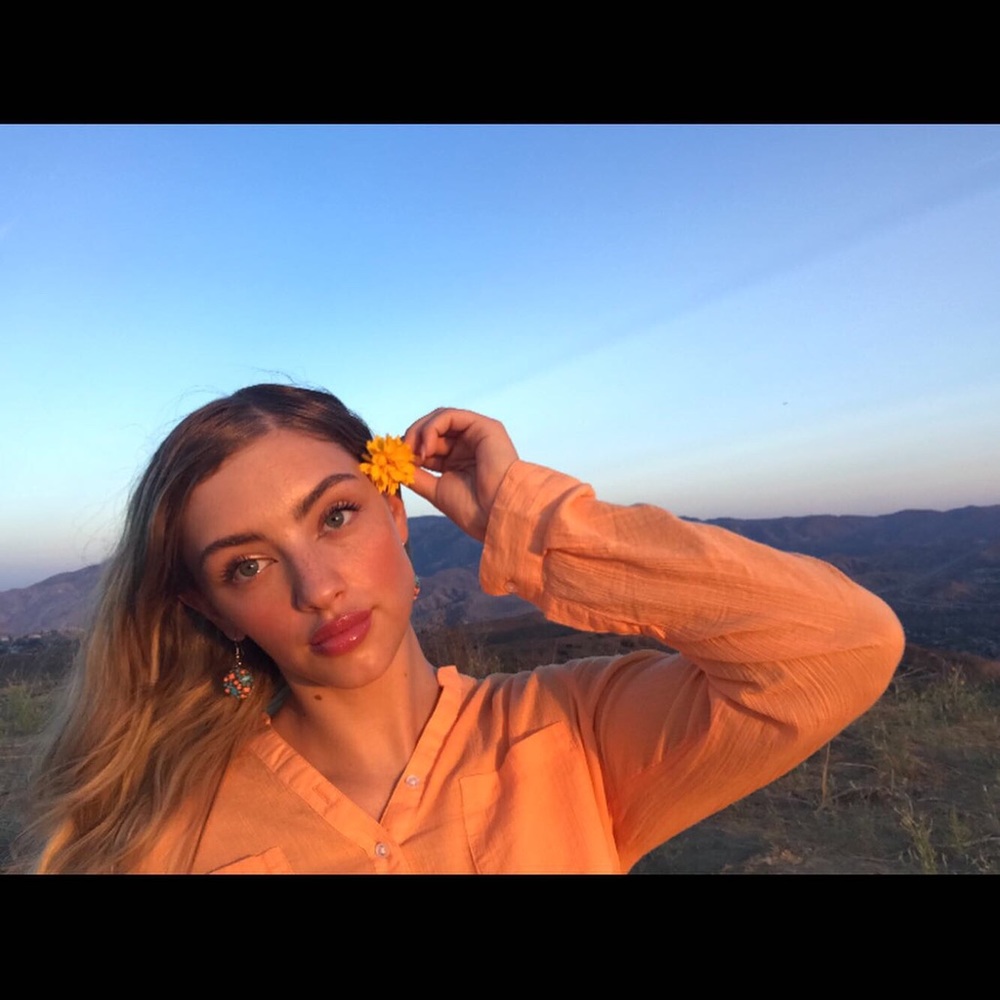 Meet your Posher, Analea